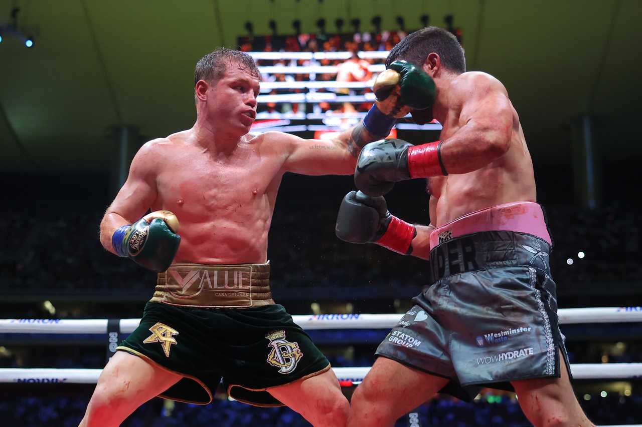 Saul 'Canelo' Alvarez defeats brave John Ryder to retain undisputed super-middleweight title in Mexican homecoming