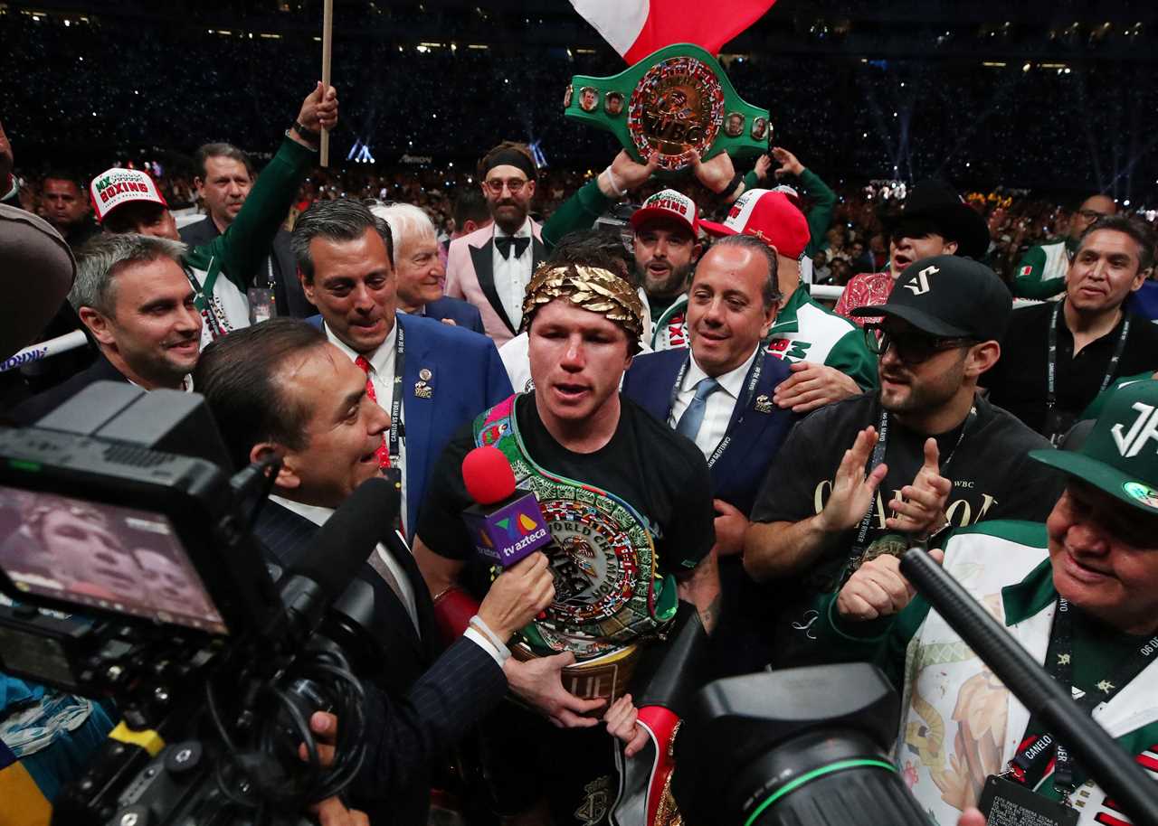 Canelo and Ryder's ring is a stunning detail that has stunned TV viewers during the world title match