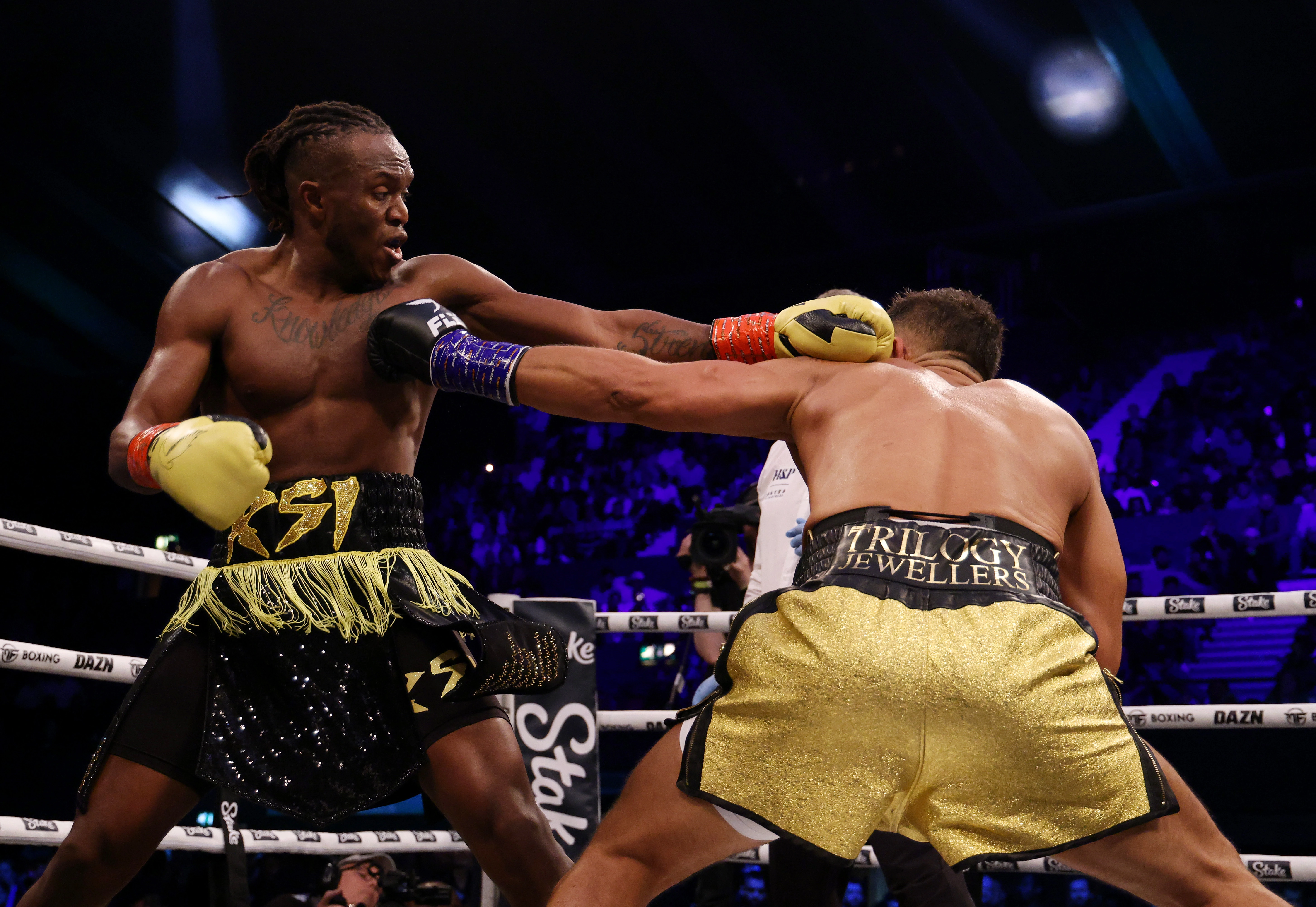 KSI vs Joe Fournier Result: KSI brutally KNOCKS OUT Joe Fournier using ILLEGAL ELBOWS as YouTuber eyes Tommy Fury fight