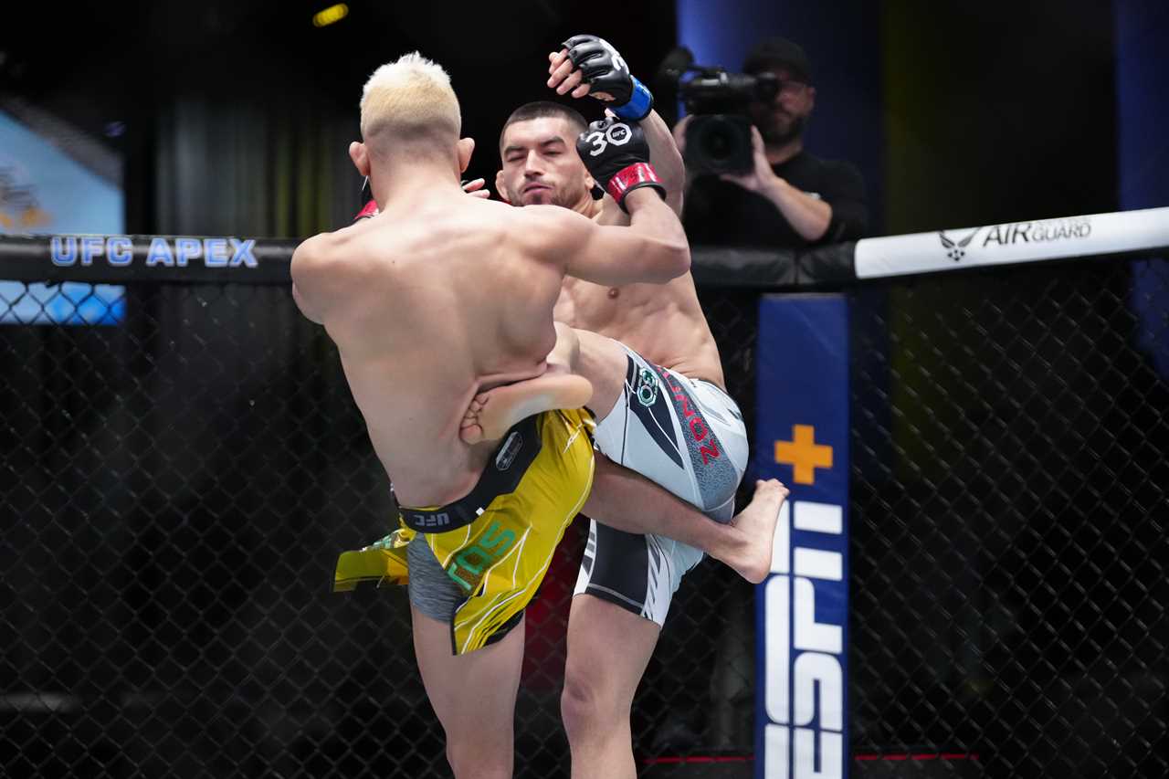 UFC fighter hospitalised after being repeatedly kicked in the groin, with swollen testsicles and peeing BLOOD
