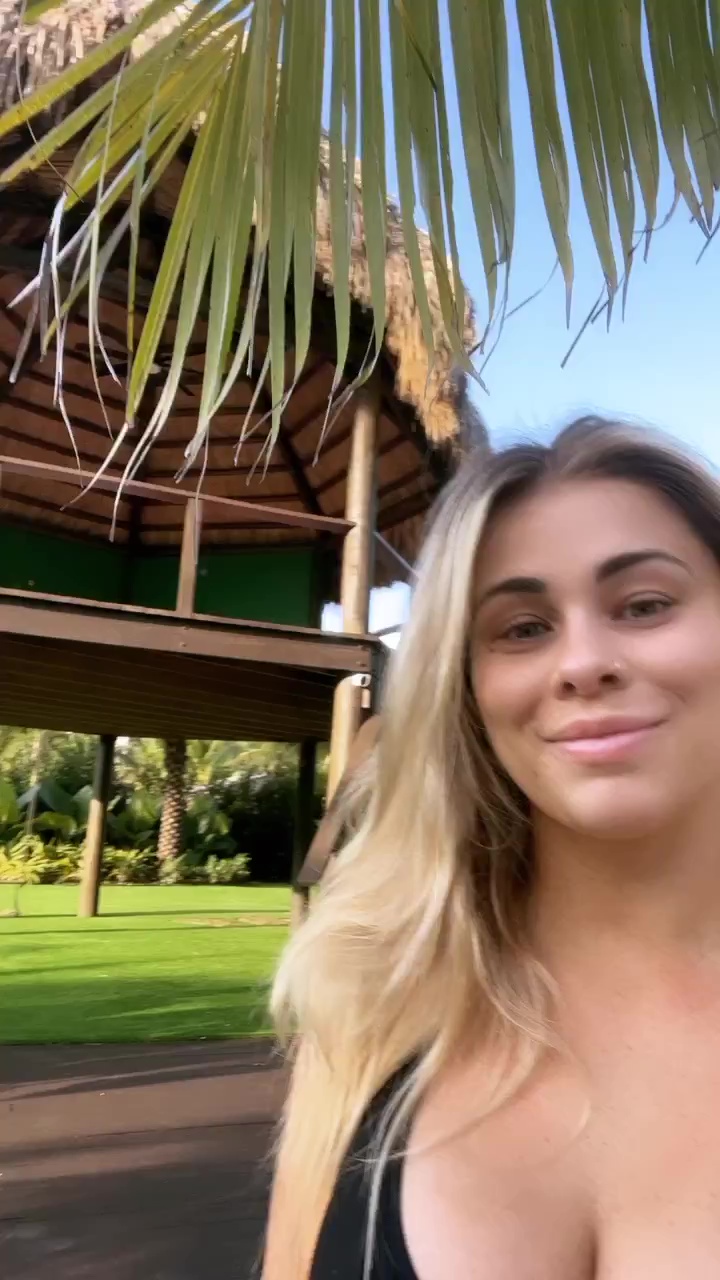 OnlyFans' Paige VanZant is 'the most sexiest,' according to former UFC star.