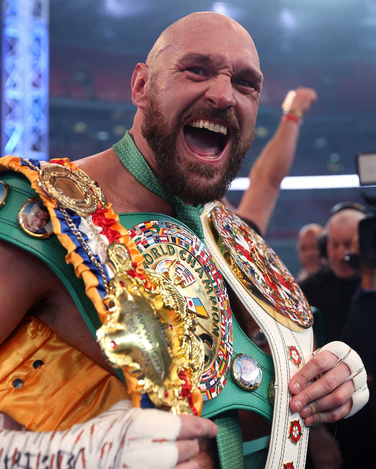 UFC legend Jon Jones asks Dana White for Tyson Fury to fight and says he is willing to box Gypsy Queen