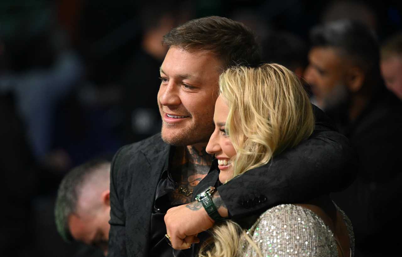 Ebanie bridges urges Conor McGregor to join OnlyFans after boxing stars joined exclusive website