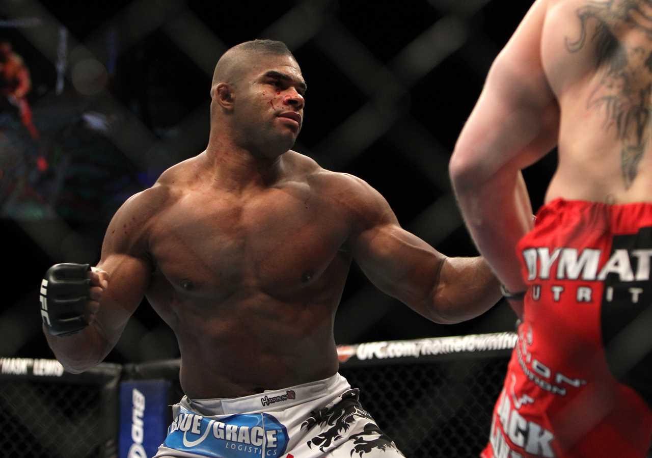 UFC fans worried by 'unhealthy body transformation' of MMA legend as he loses once-huge muscle