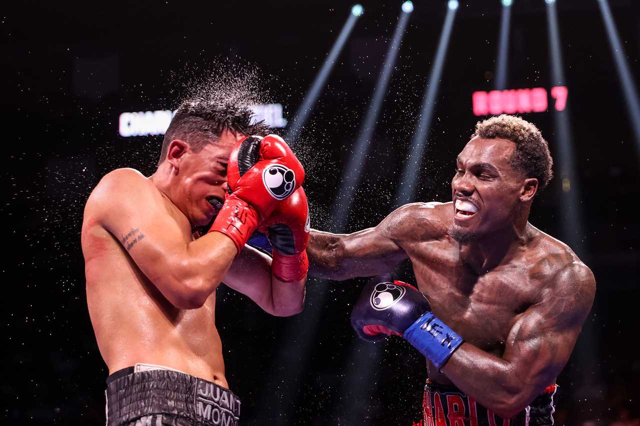 Canelo alvarez will face Jermall charlo, who is undefeated after signing a huge three-fight contract