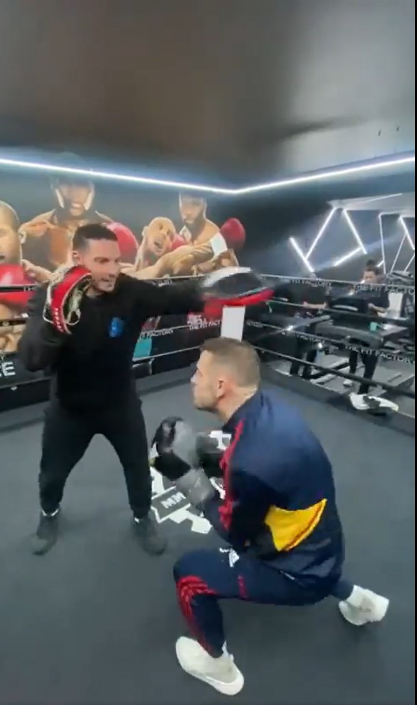 Jack Wilshere, former Arsenal star, takes up BOXING. He names his dream fight with Premier League star.