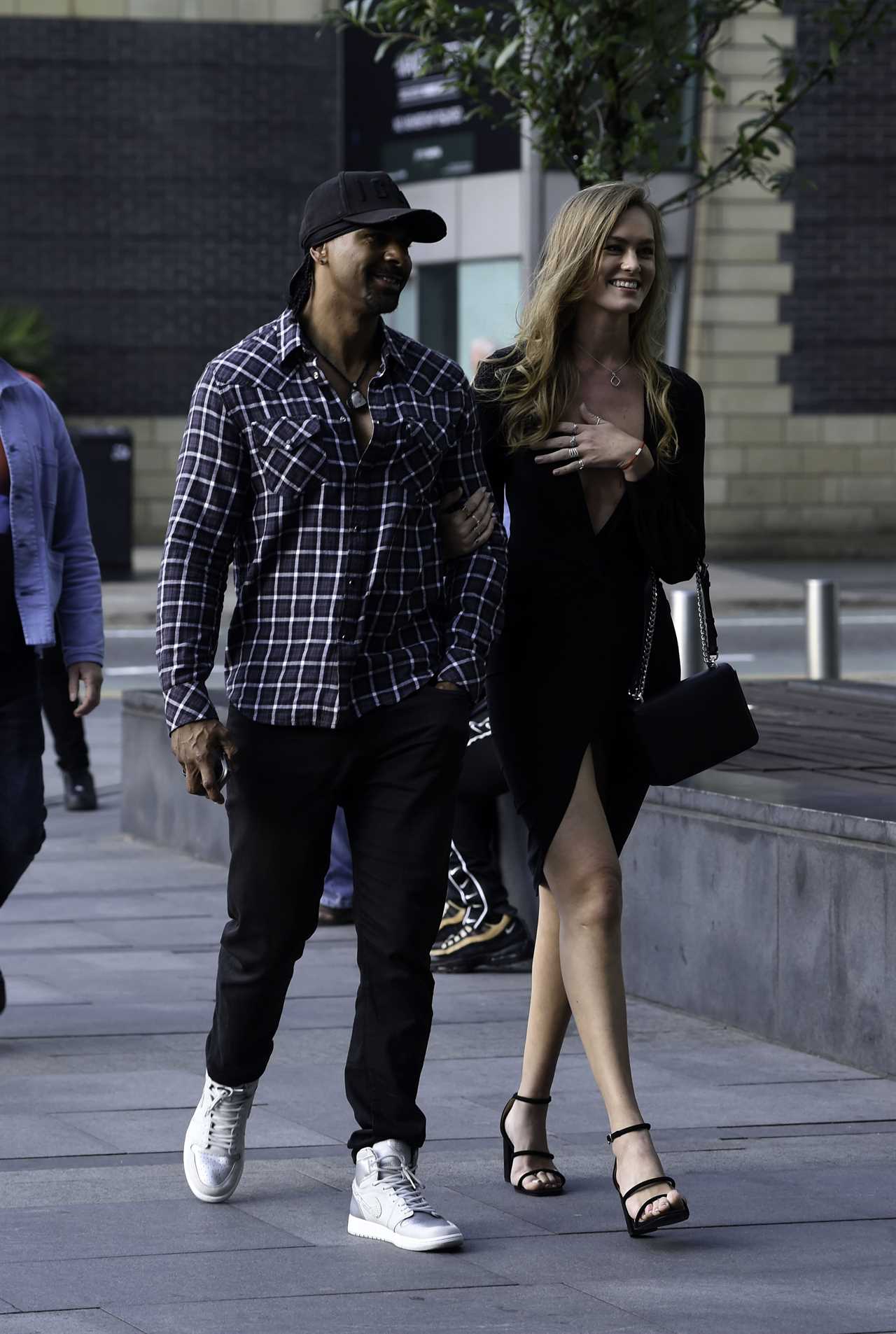 David Haye's girlfriend Sian osborne poses with boxing beauty Ebanie bridges on the red carpet