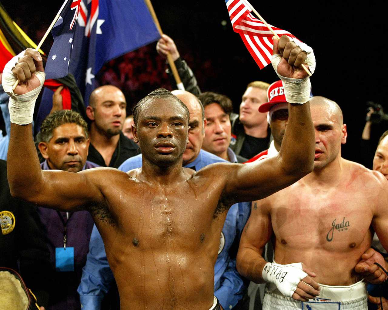 Antwun echols, 52: boxer known as 'Kid Dynamite who won world titles and received tributes, has died.
