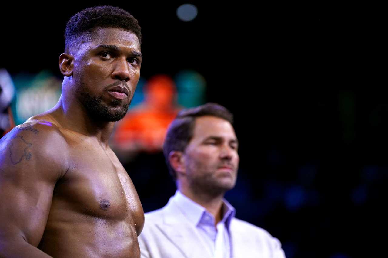 Jake Paul slams Anthony Joshua, Tyson Fury and the heavyweight boxing as a shambles for not making a superfight.
