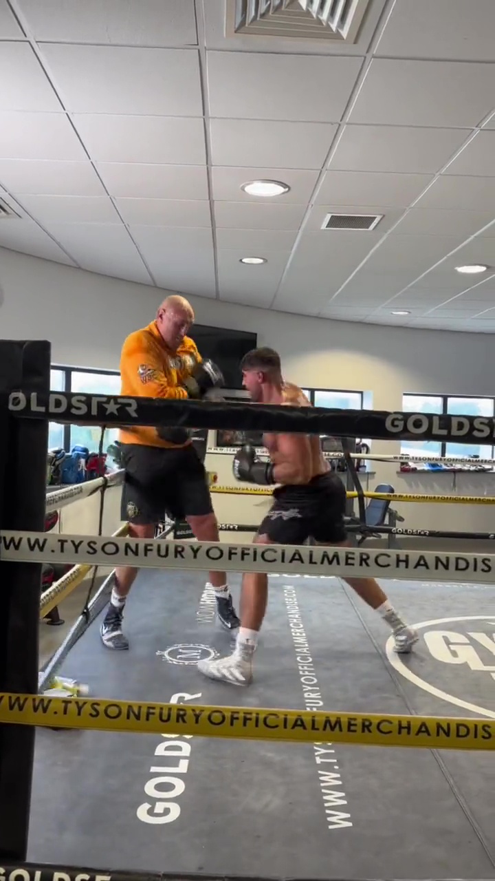 Tommy Fury continues to train as the talks about a KSI fight continue
