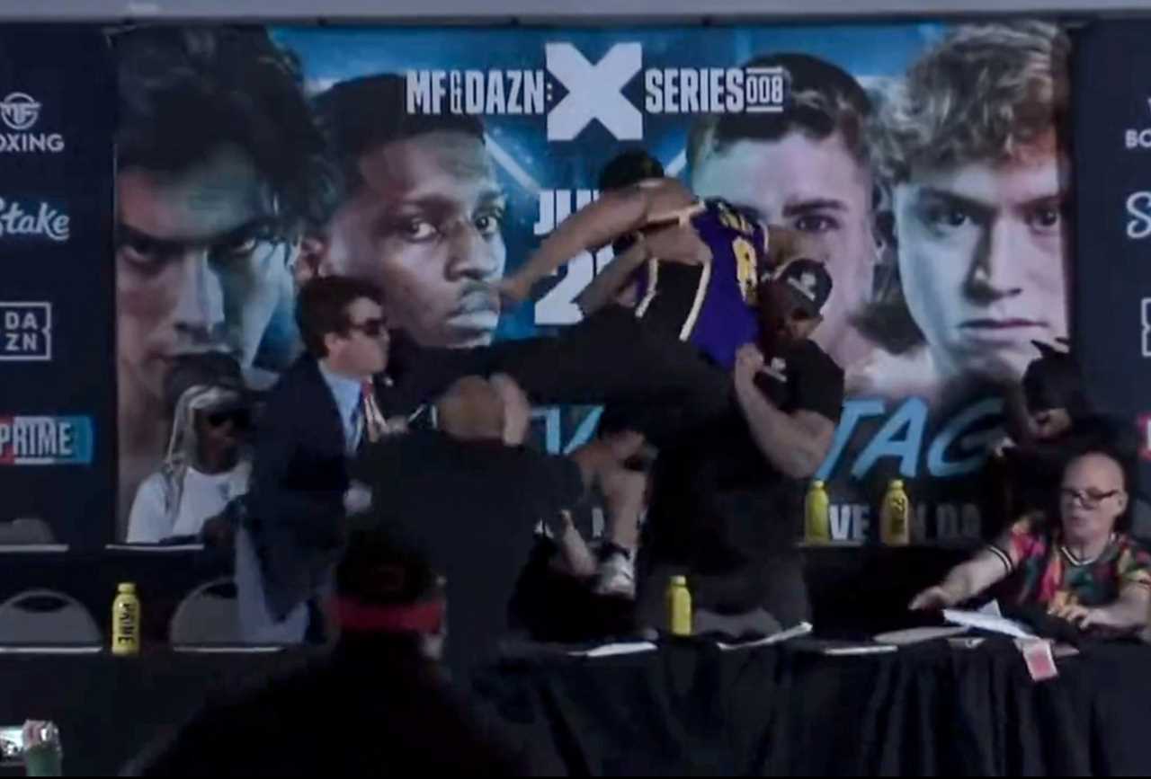 A TikTok star is shocked when a YouTuber throws hotdogs at her before the Misfits Boxing match