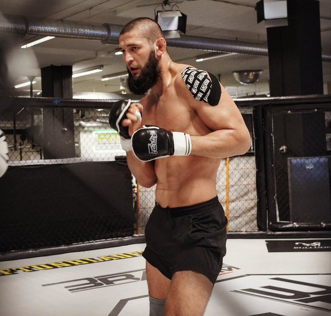 Khamzat's body transformation leaves fans in awe