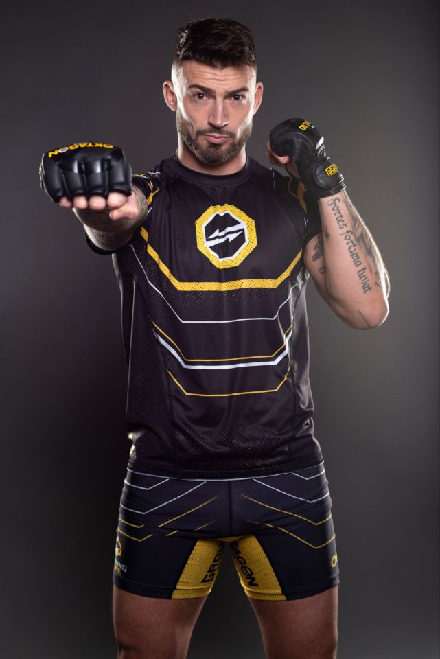 Jake Quickenden urged to Spar uncountable hours for MMA debut