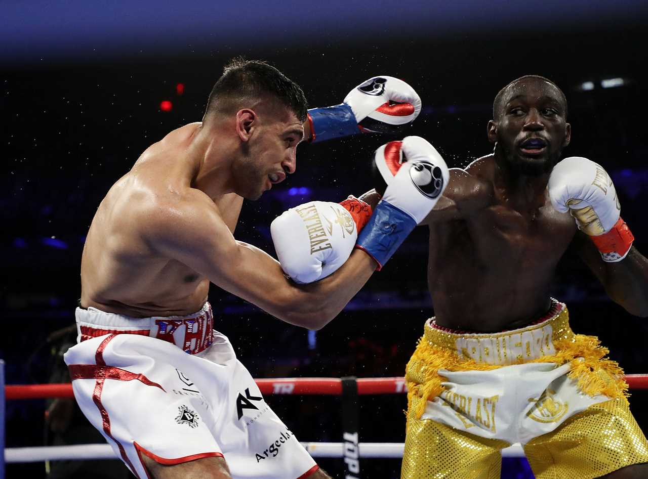 Amir Khan sheds light on Terence Crawford’s dual persona and sends a chilling warning to Errol Spence