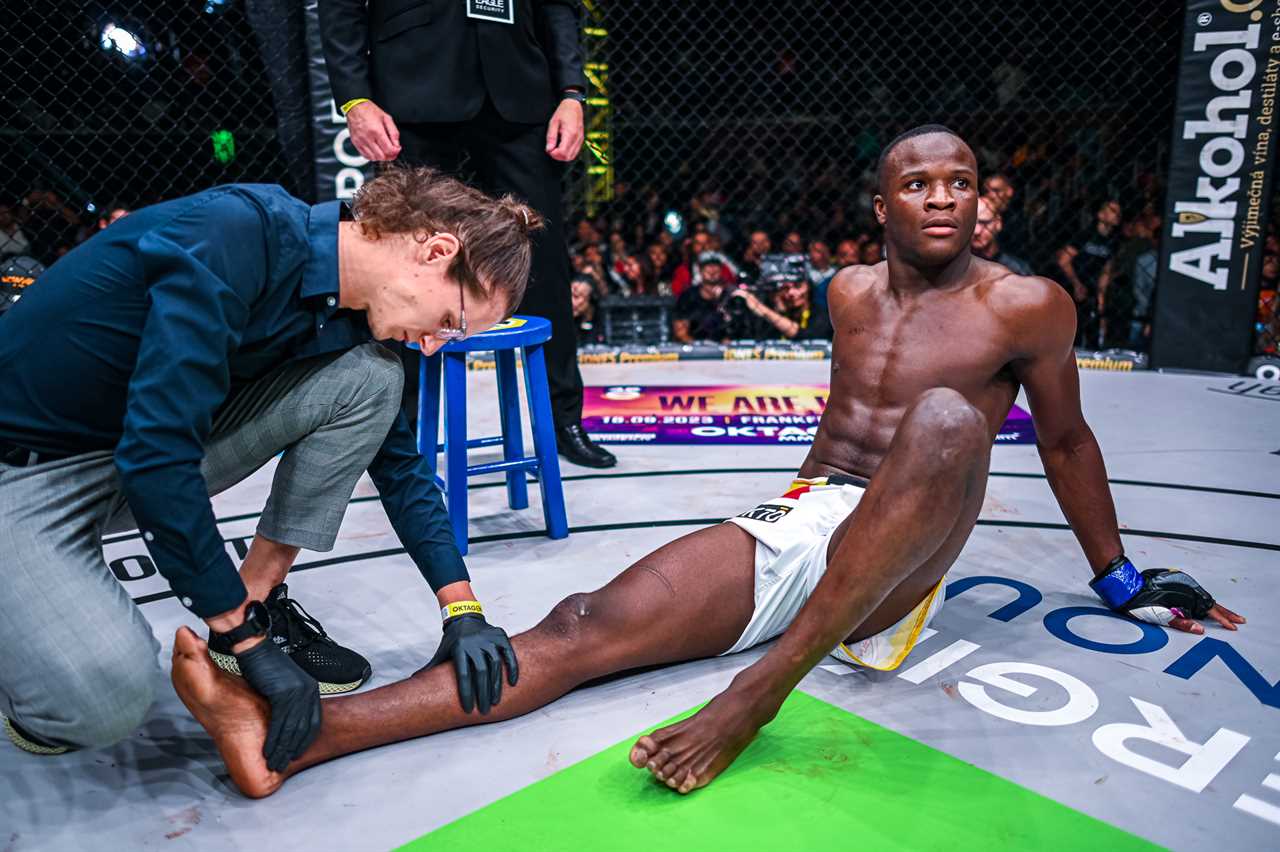 MMA star proposes to girlfriend live on TV after brutally breaking his foot in fight