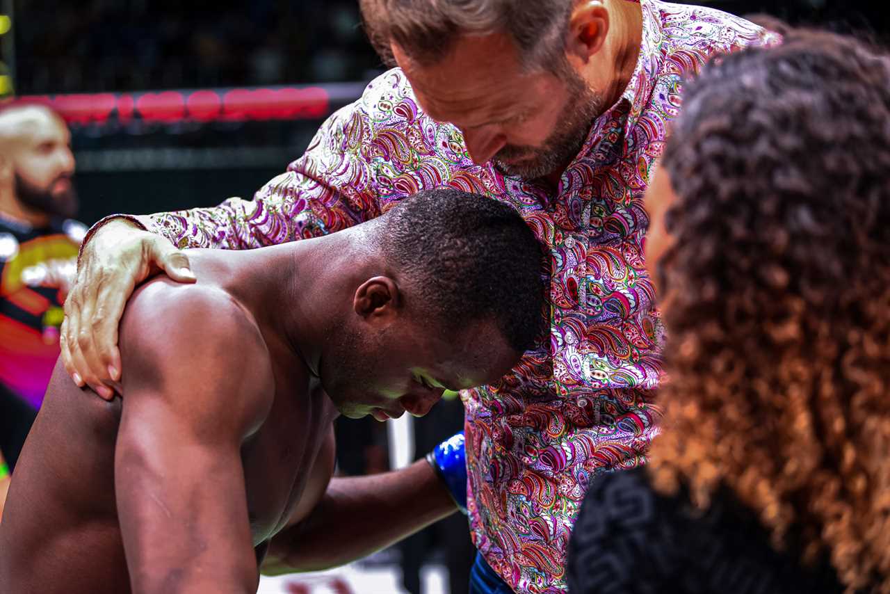 MMA star proposes to girlfriend live on TV after brutally breaking his foot in fight