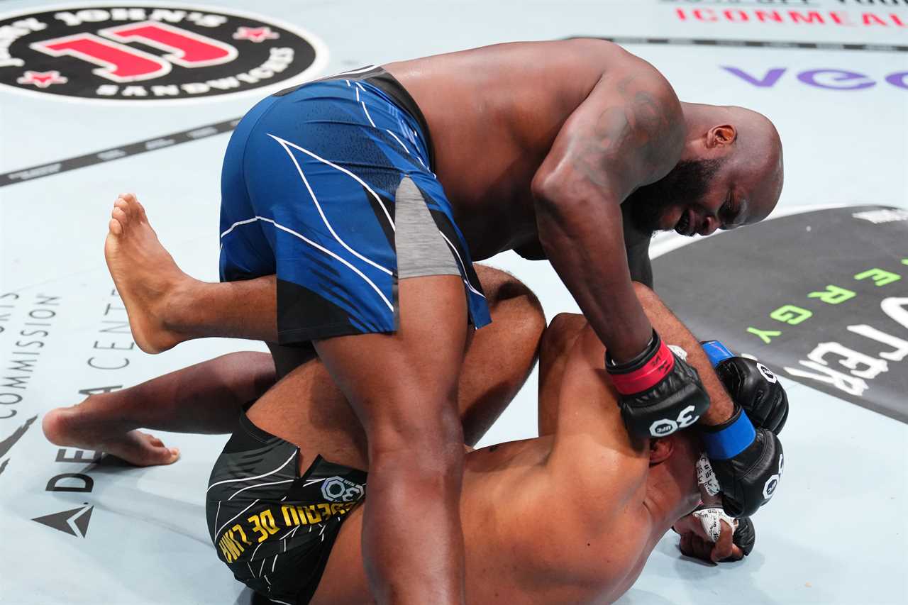 Derrick Lewis Reveals That He Is a Free Agent Following Epic UFC Victory