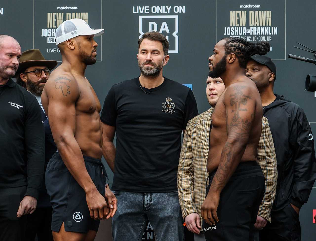 Jermaine arrives at London’s O2 Arena to watch Anthony Joshua on the TUBE, while other fighters are stuck in traffic.