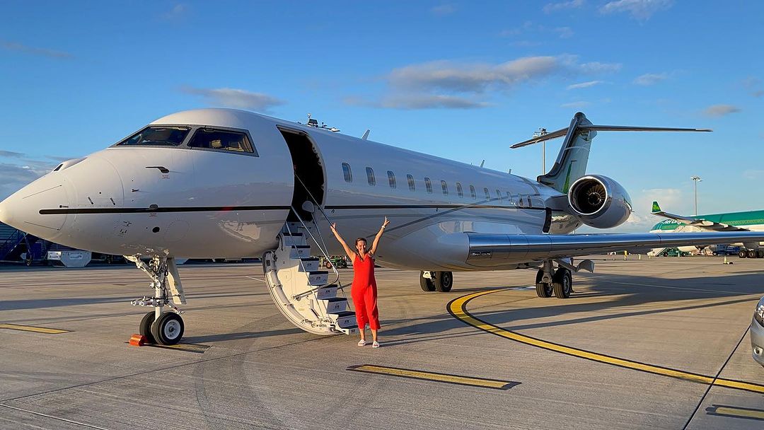 Conor McGregor flaunts stunning private jet ahead of French getaway with Fiancee