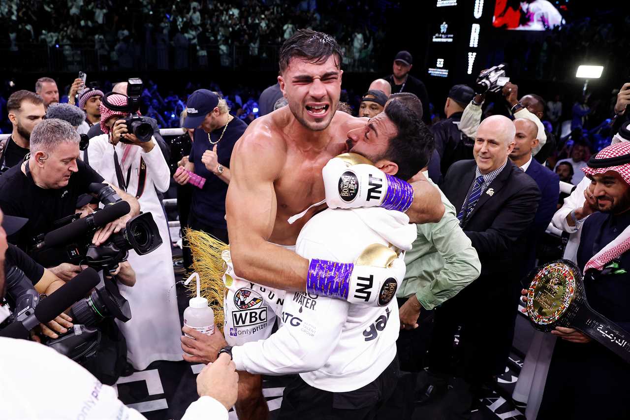 Fans believe fight has been FIXED because Tommy Fury defeated Jake Paul in the final round despite being knocked out.