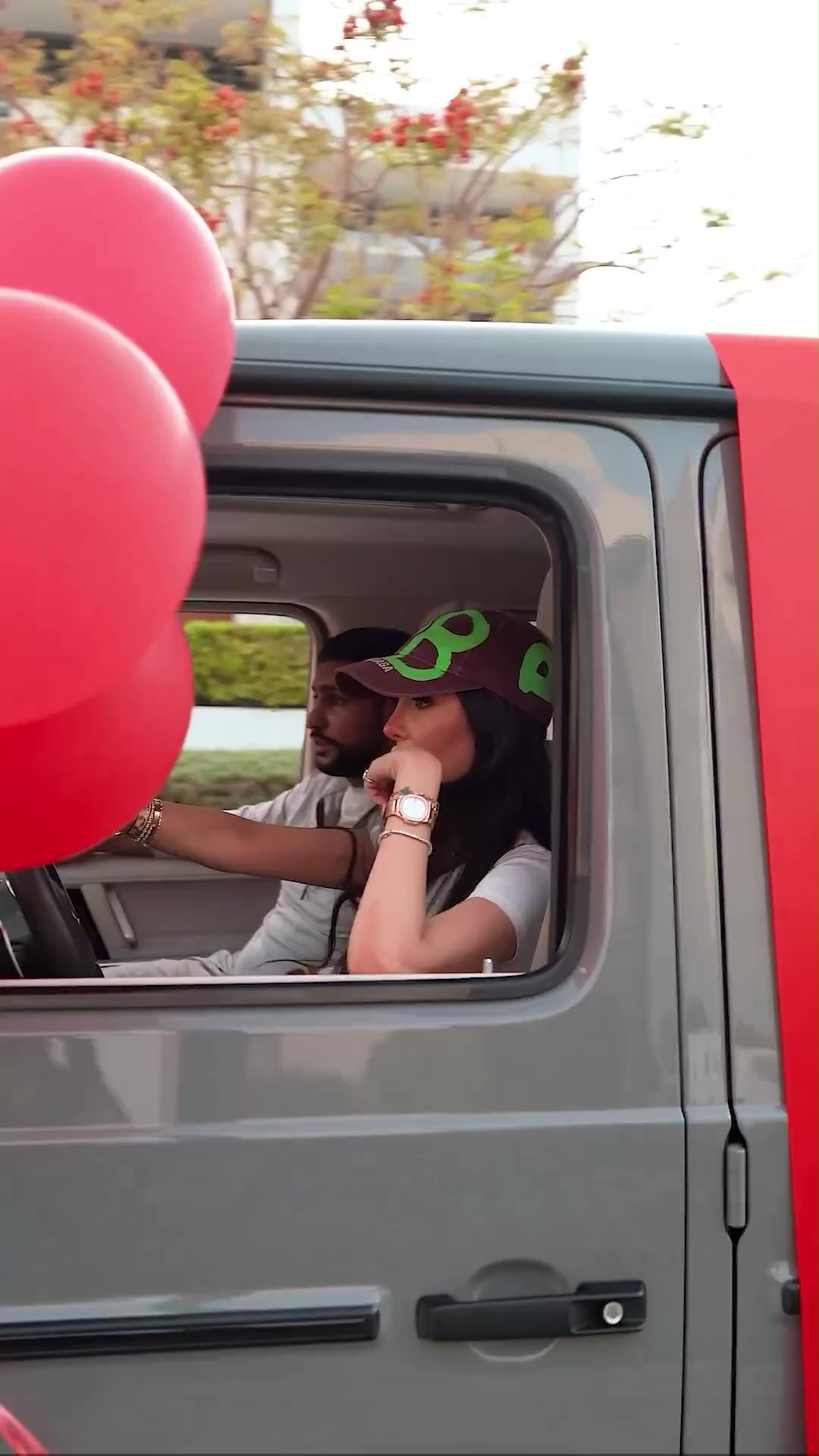 Amir Khan surprises Faryal, his wife after a sexting scandal with a Mercedes G Wagon worth PS 130,000.