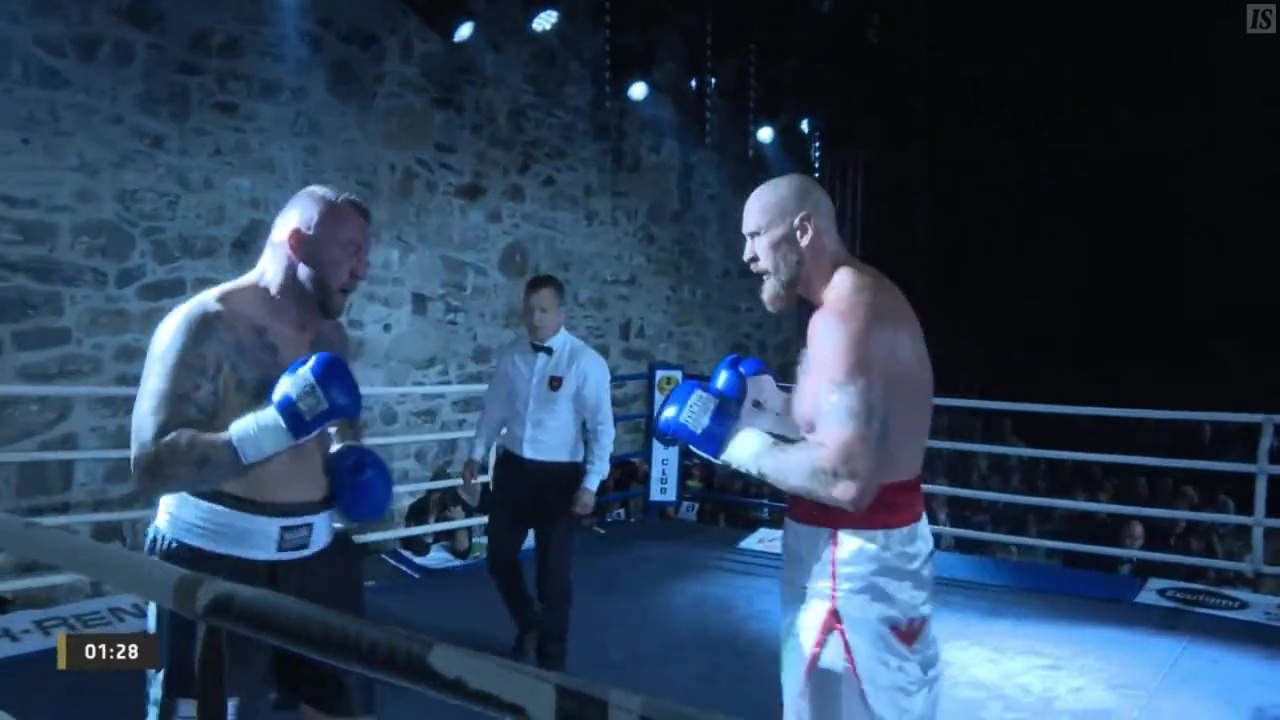 Anthony Joshua's last-minute opponent fought in a castle just days ago