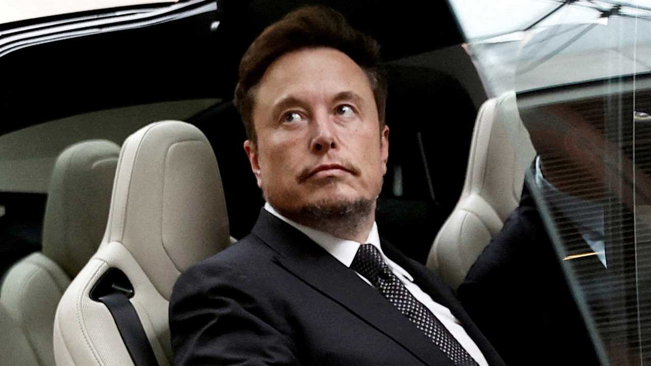 UFC chief says that Elon Musk and Mark Zuckerberg could fight at Rome's Colosseum.
