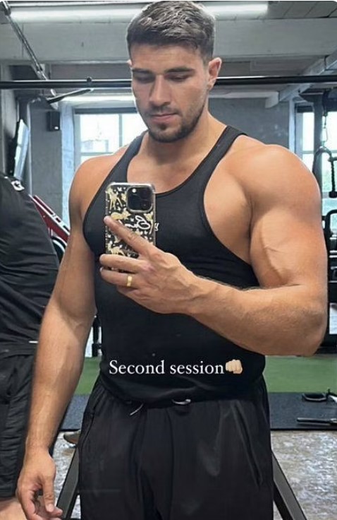 Fans are worried about KSI’s chances after Tommy Fury displays his muscular physique in the lead up to a celebrity boxing match