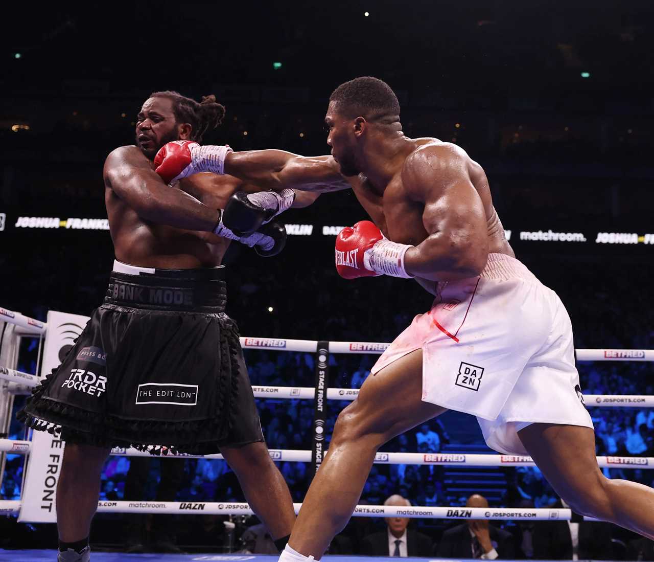 Anthony Joshua vs Robert Helenius - A thrilling slumpfest for AJ's shot at Deontay!