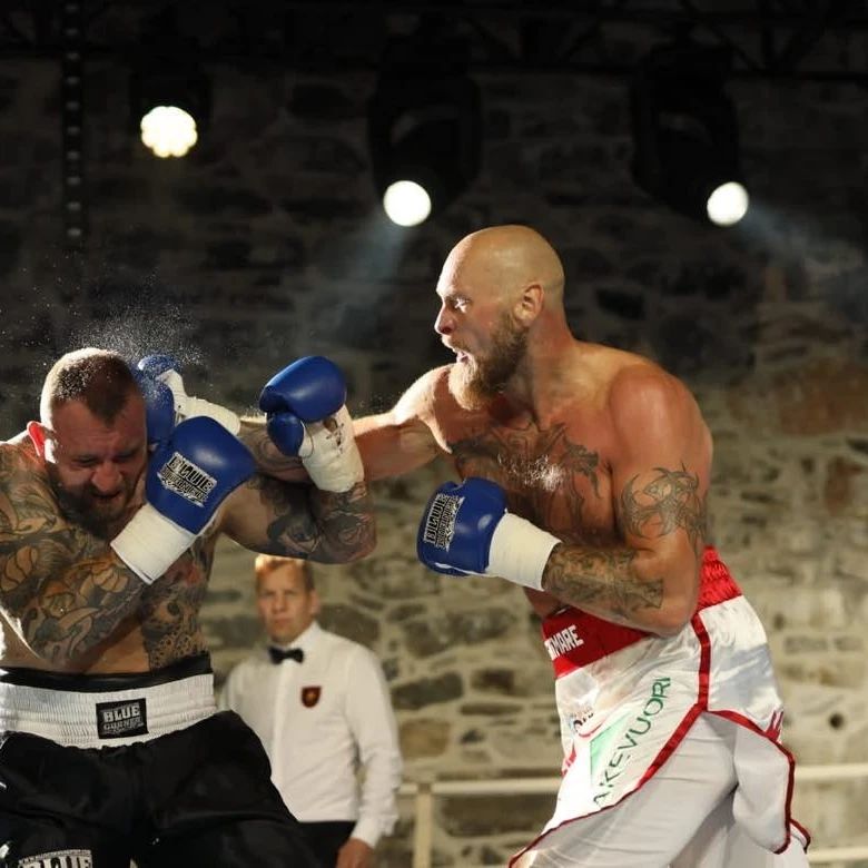 Anthony Joshua vs Robert Helenius - A thrilling slumpfest for AJ's shot at Deontay!