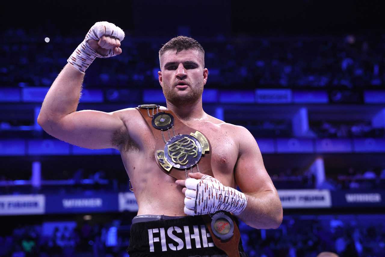 Heavyweight boxer bloodied and in need of oxygen after brutal defeat at Anthony Joshua's Undercard