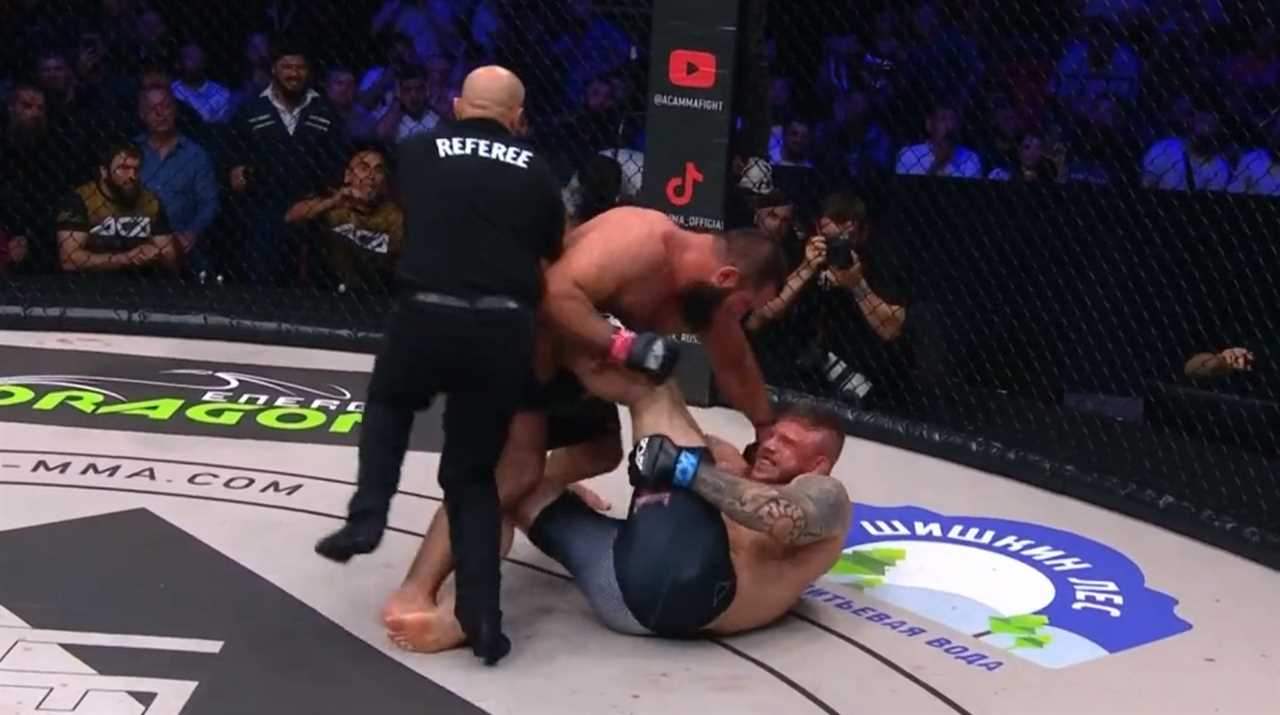 MMA Star suffers a brutal broken leg in Moscow Fight