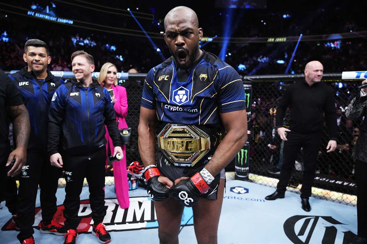 Tyson Fury announces his next TWO opponents, including a UFC legend...but states a major condition before taking fights
