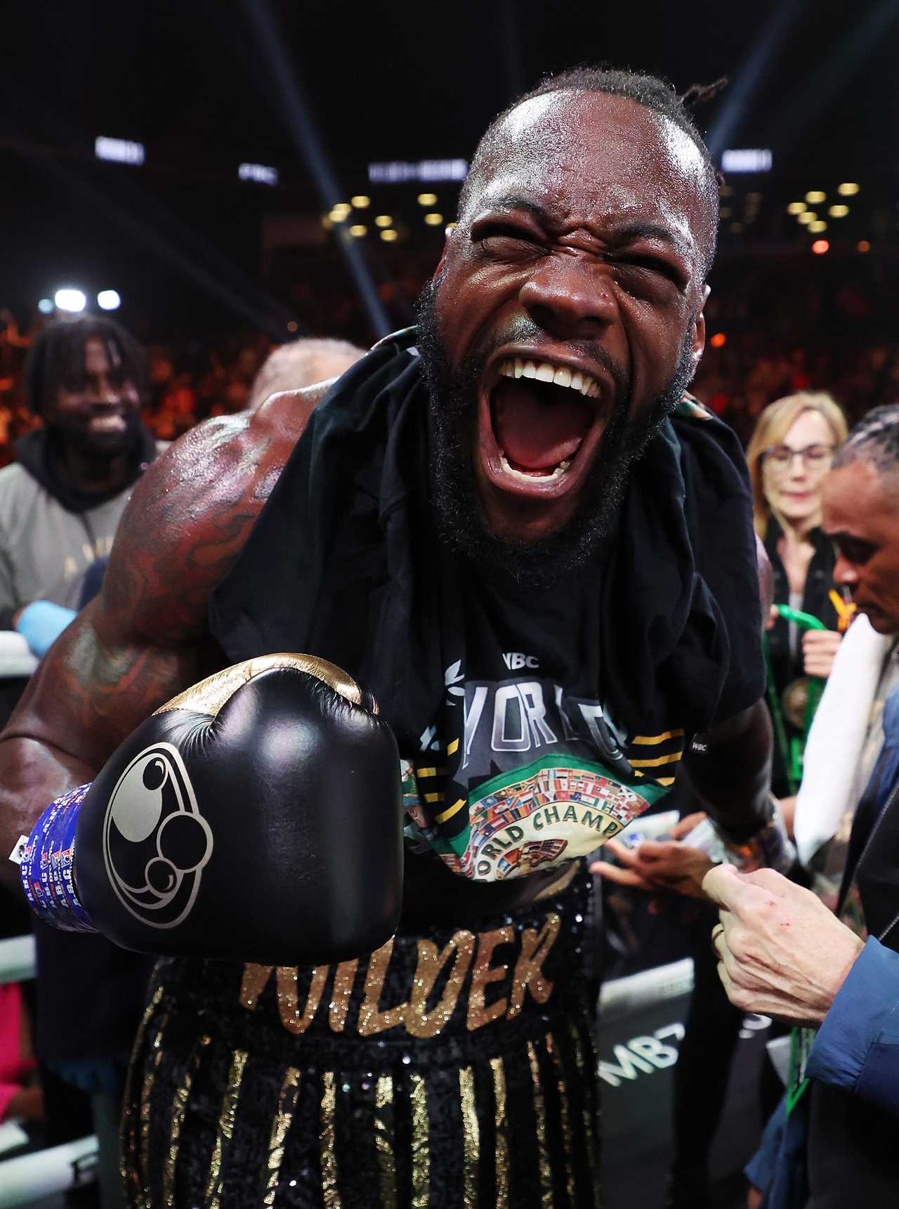 Tyson Fury could lose WBC title if he doesn't face the winner of Joshua vs Wilder showdown