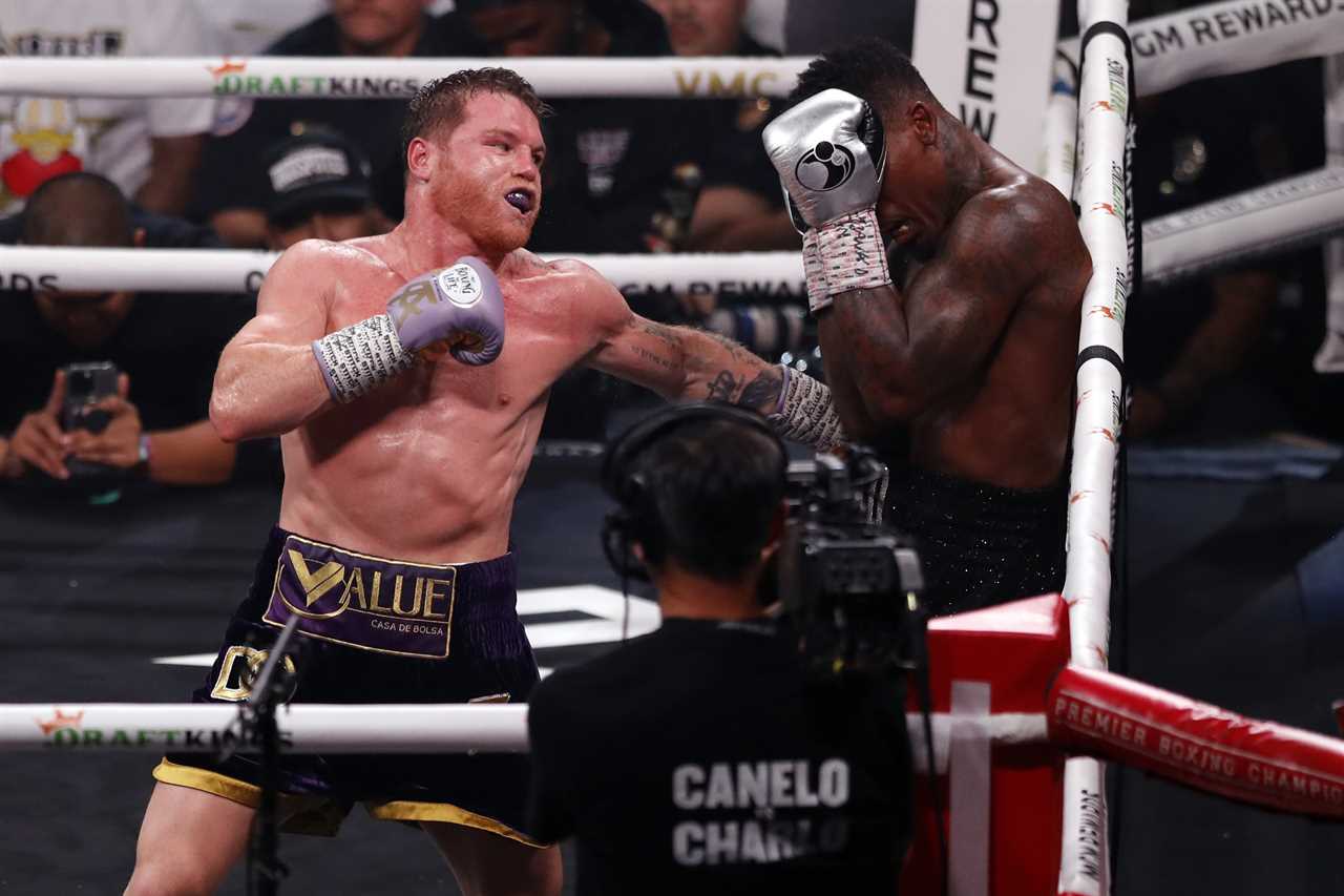 Fans react when Jake Paul talks trash to Canelo after Charlo fight