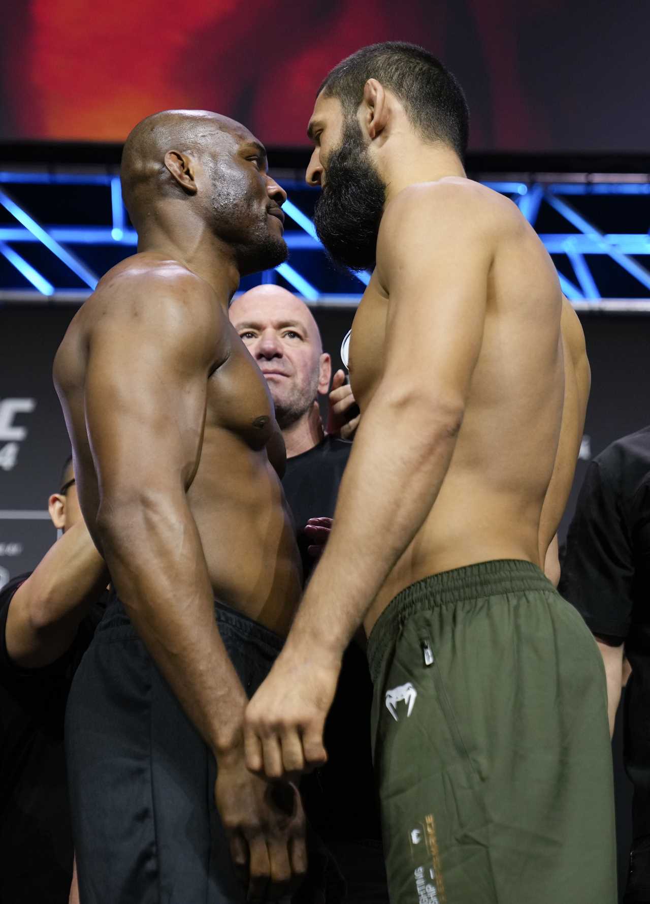 UFC 294 Khamzat Chimiaev wins Middleweight title fight with a gritty win over Kamaru Usman