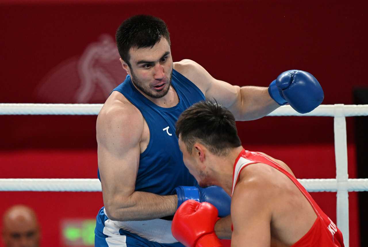 Bakhodir Jalolov is a 6ft 7in monster ready to shake up heavyweight boxing.