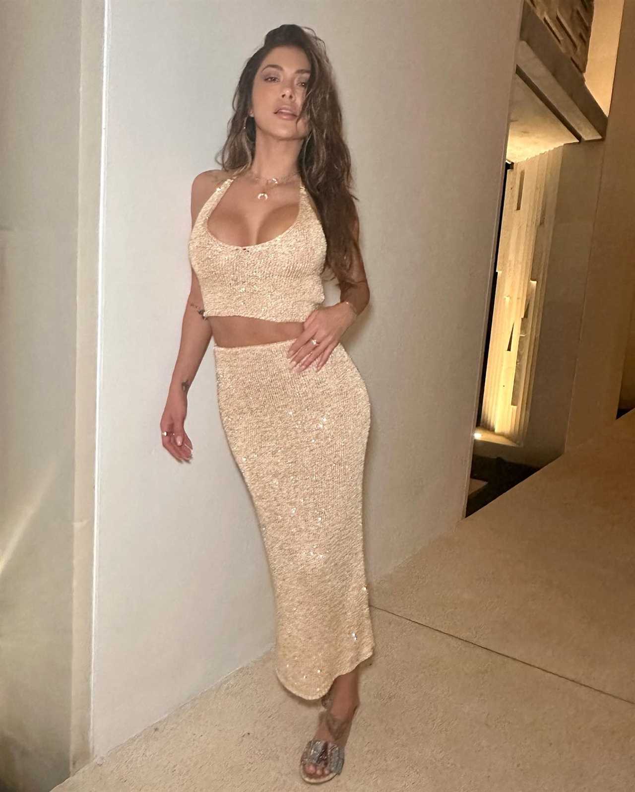 UFC Ring girl Arianny Celeste turns heads in Bali with Stunning outfit