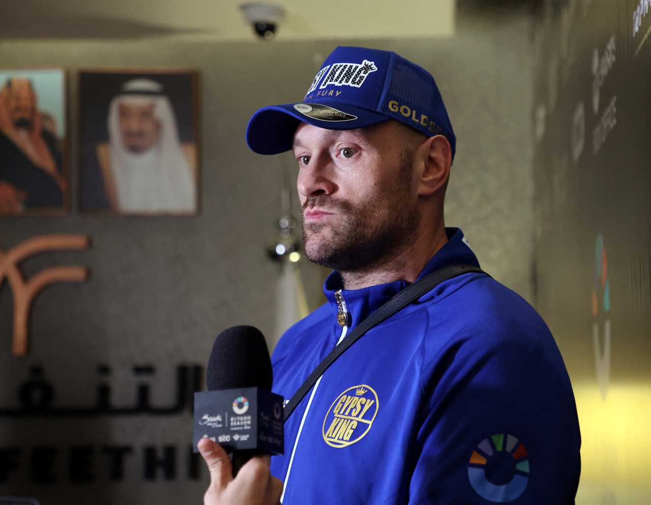 Tyson Fury threatens to sue Oleksandr Usyk in December if the fight is delayed