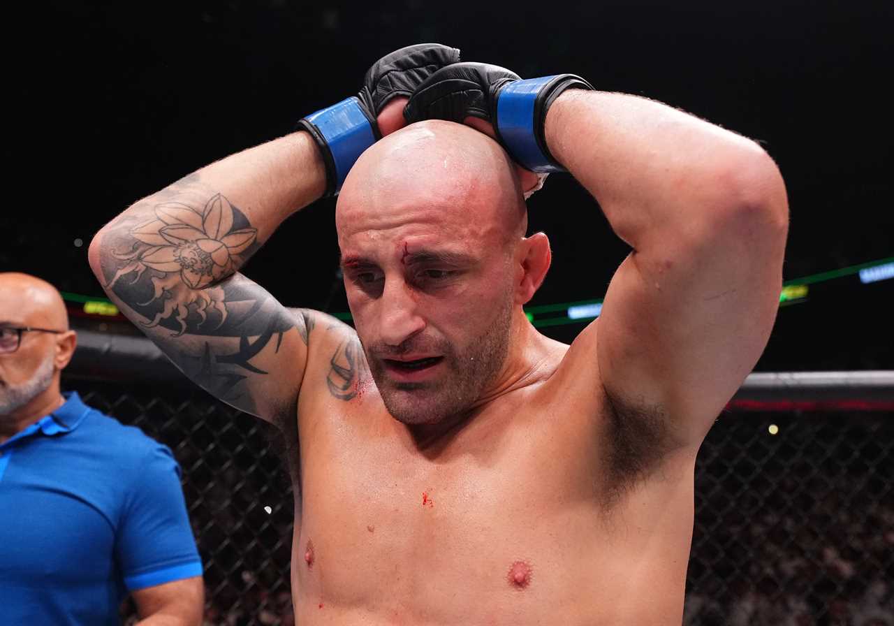 Tyson Fury shows support for Alexander Volkanovski in his mental health battle