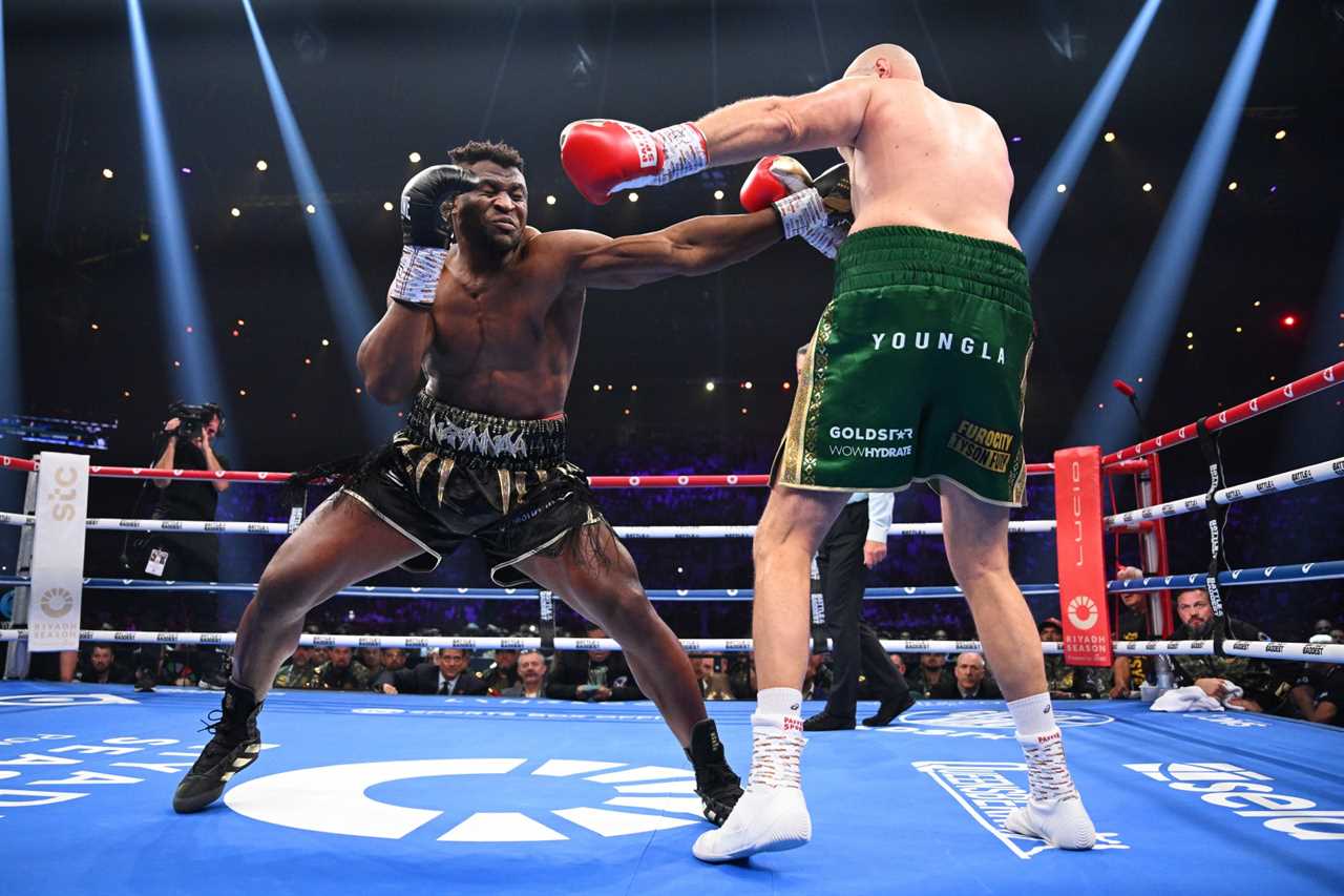 Tyson Fury survives knockdown in Fight of the Century worth PS150m