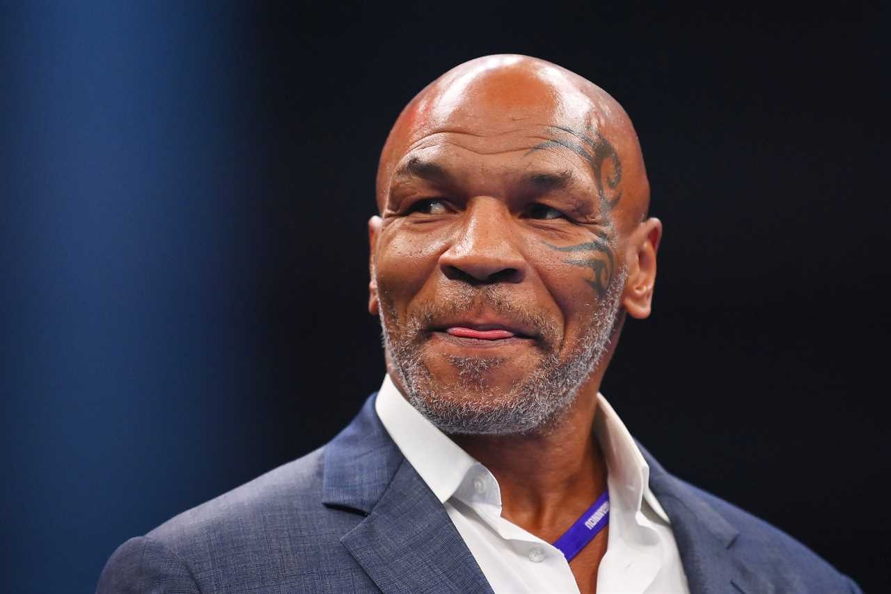 Mike Tyson advised Francis Ngannou to use 'Superman Punches' in Tyson Fury Fight
