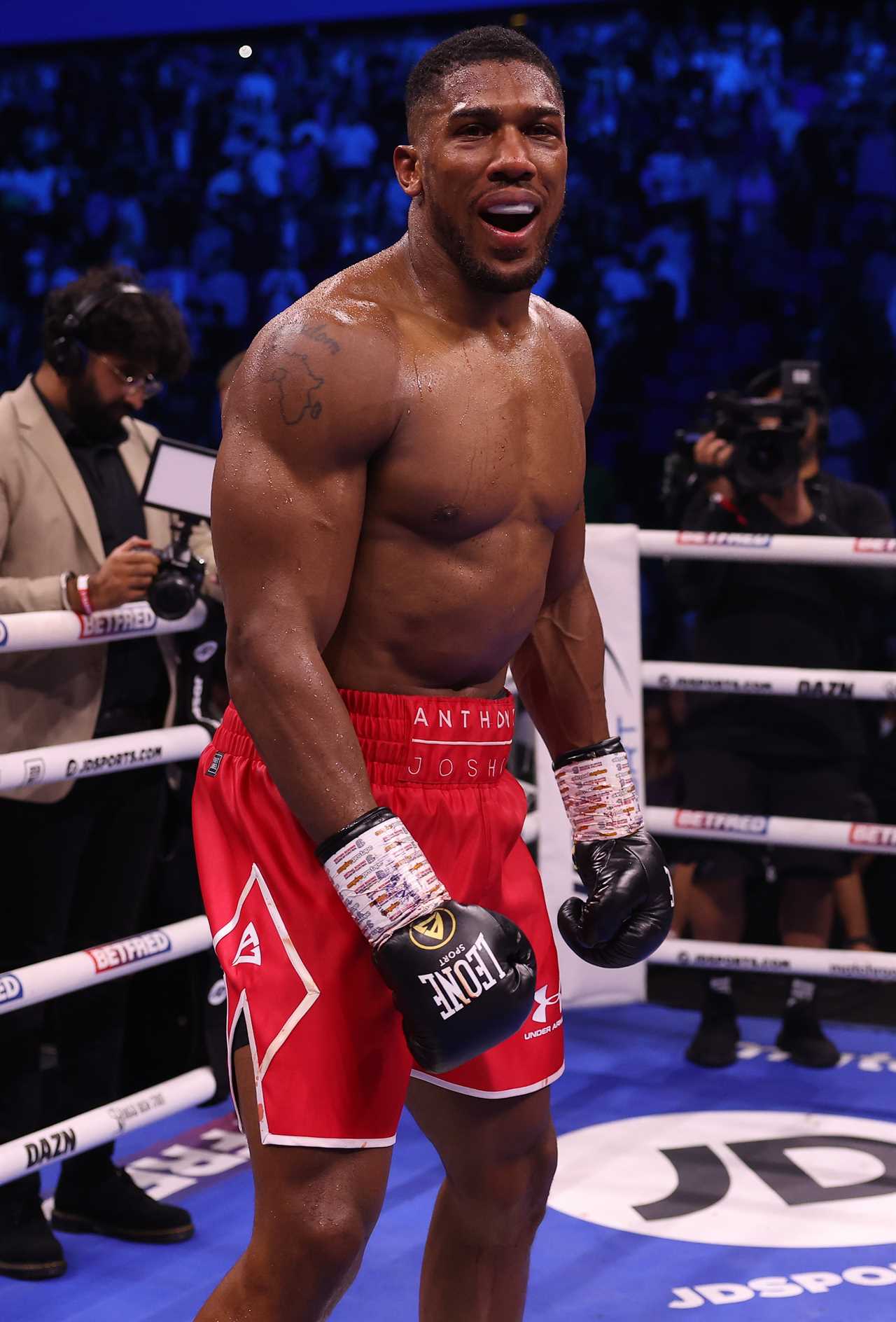 Anthony Joshua and Deontay Wilder in Talks for Separate Bouts on Same Card in Saudi Arabia
