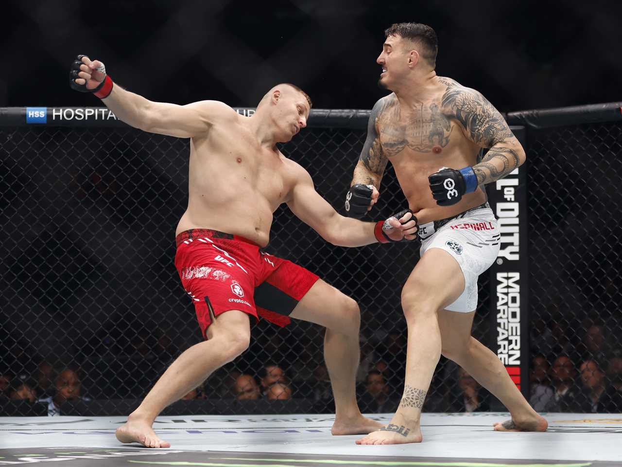 Jon Jones Reacts to Tom Aspinall's UFC Title Win and Sends Message to the Brit