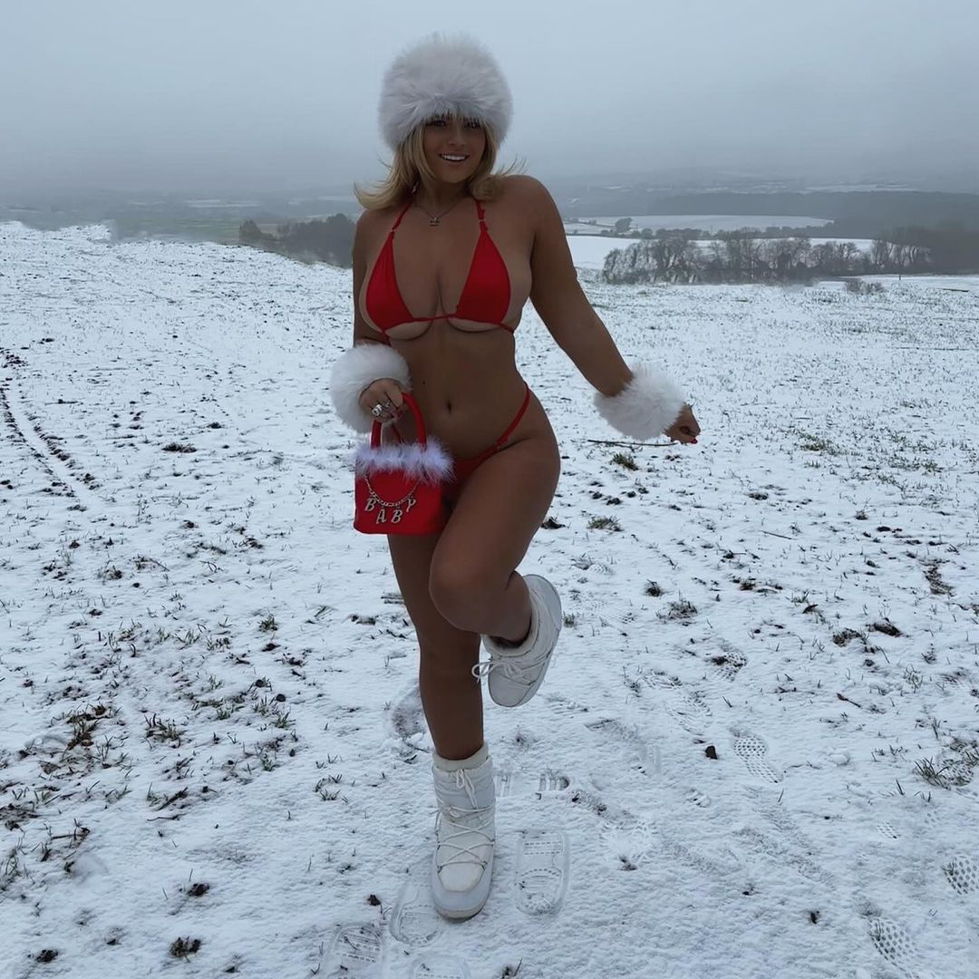 Apollonia Llewellyn Turns Heads with Daring Snow Shoot