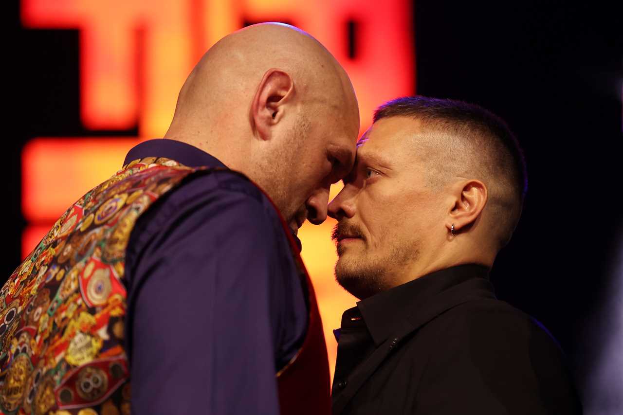 Boxing Fans Fear Oleksandr Usyk's Chances Against Tyson Fury as He Shows Off Strength Training