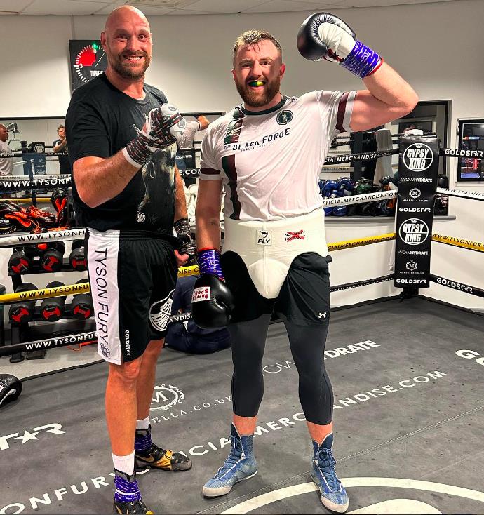 Tyson Fury's Fight with Oleksandr Usyk Could Face Delay, Says Former World Champ