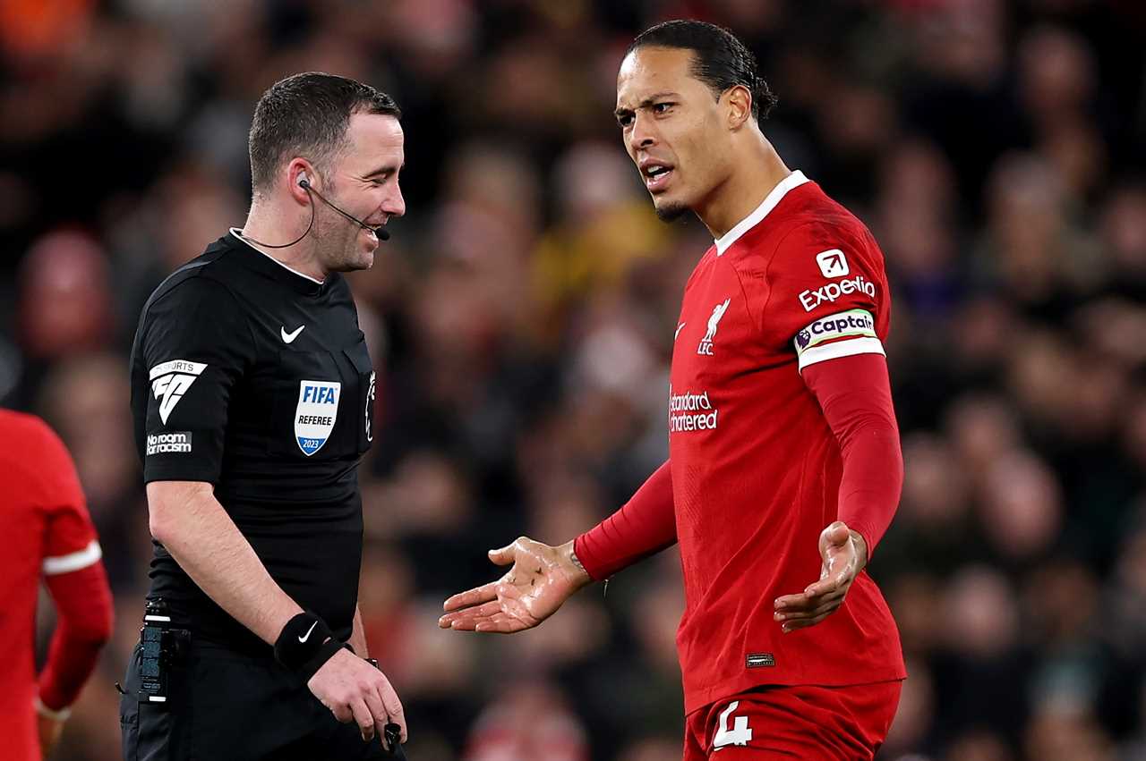 Fans Convinced Liverpool Star Van Dijk Asked Referee Very Cheeky Question After Fuming with Decision Against Arsenal
