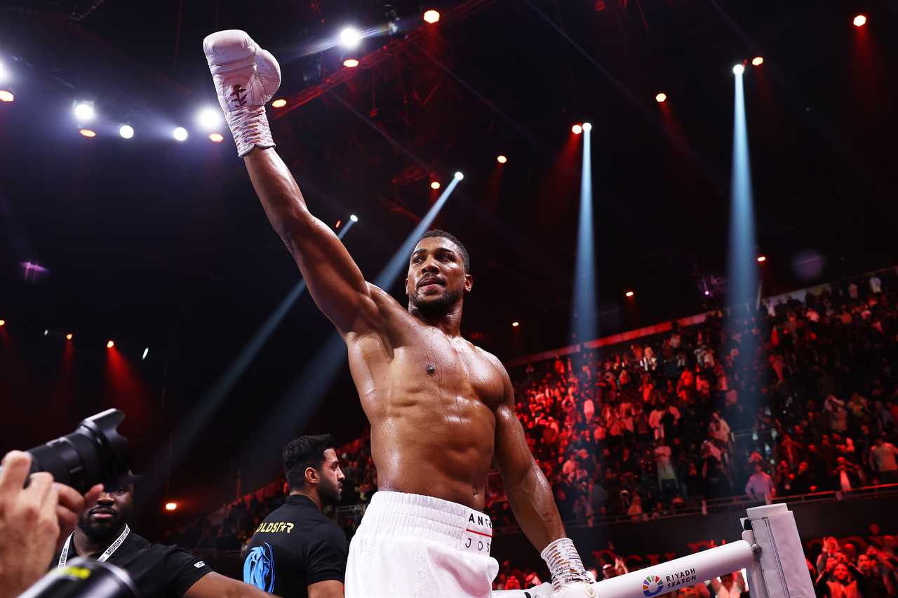 ANTHONY JOSHUA DOMINATES OTTO WALLIN DESPITE DEONTAY WILDER FIGHT FALLING THROUGH