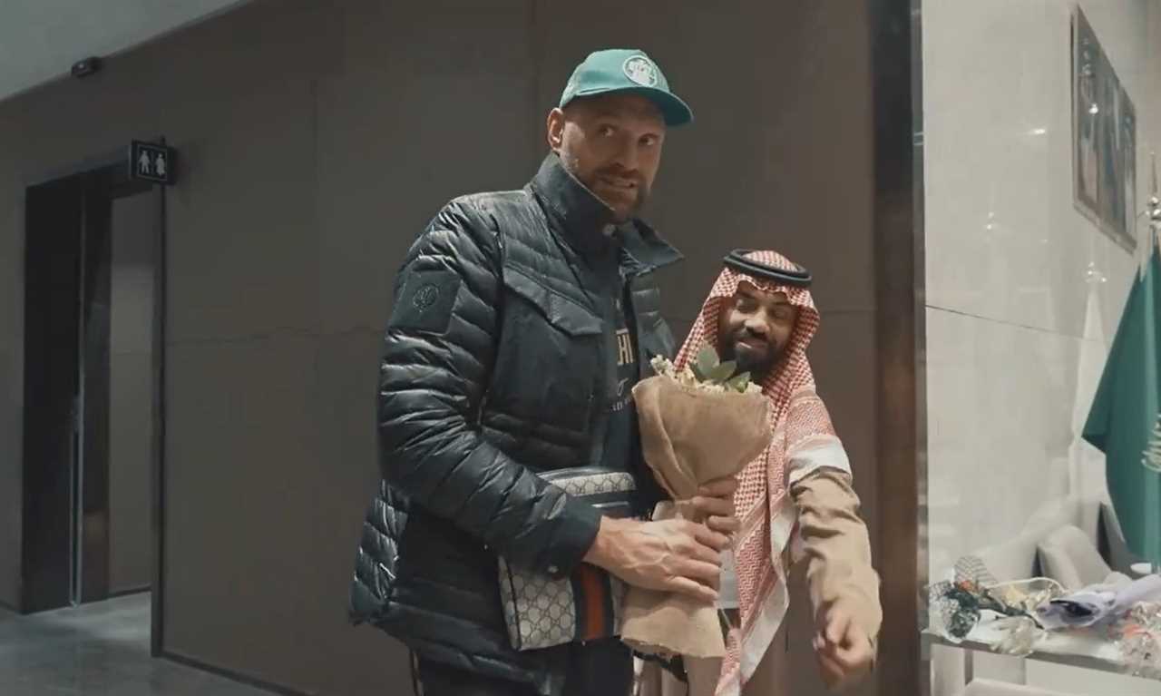 Tyson Fury Arrives in Riyadh Six Weeks Before Usyk Fight to Continue Camp